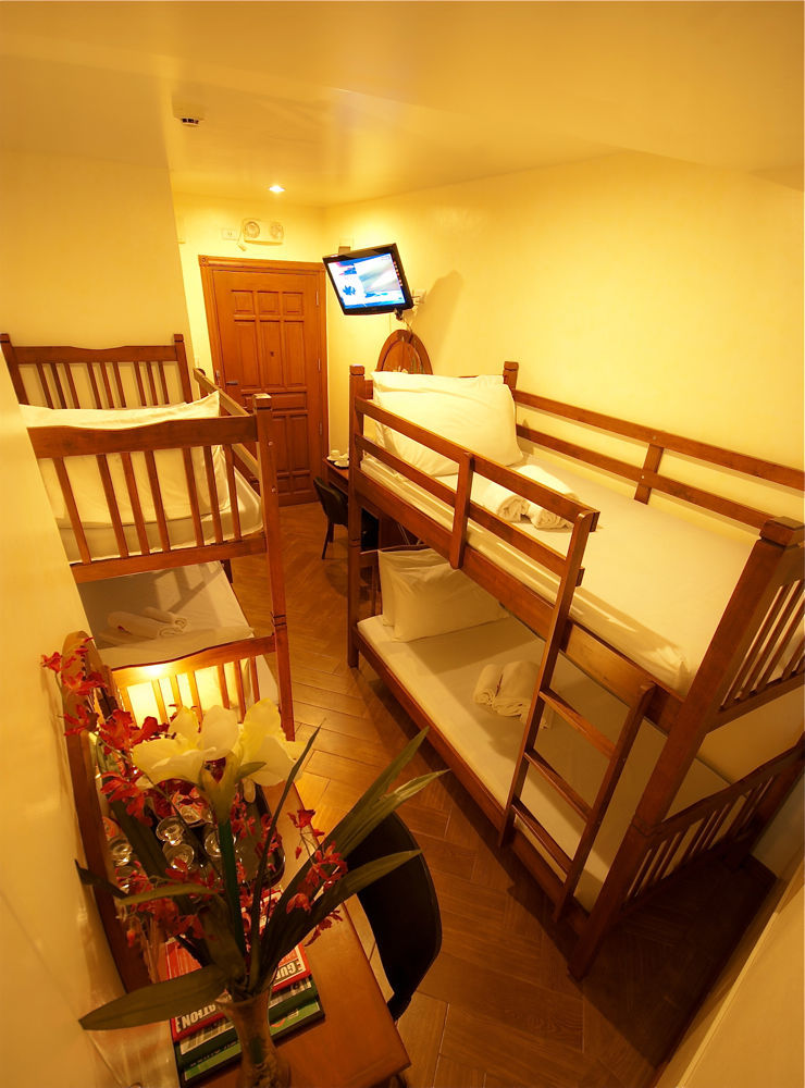 Avitel Hotel Makati City Екстериор снимка